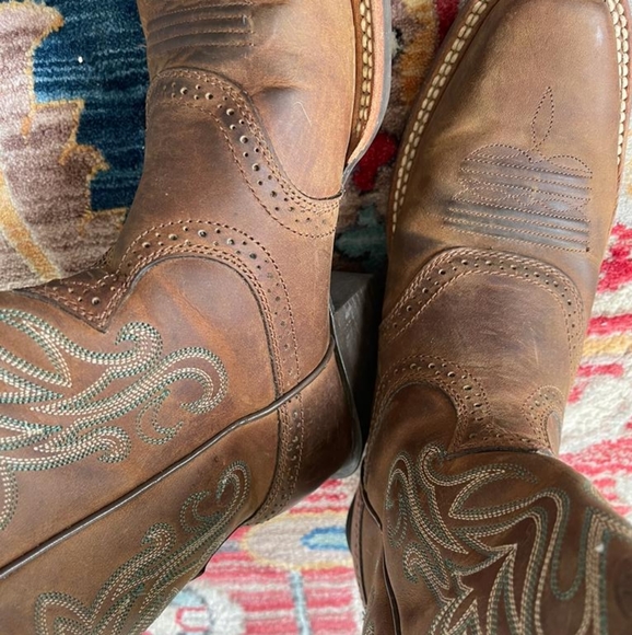 Ariat Women's size 7.5 Cowboy Boots - Picture 5 of 11